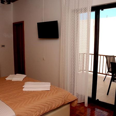 Guest House Smajlaga Улцин Екстериор снимка