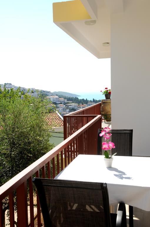 Guest House Smajlaga Улцин Екстериор снимка