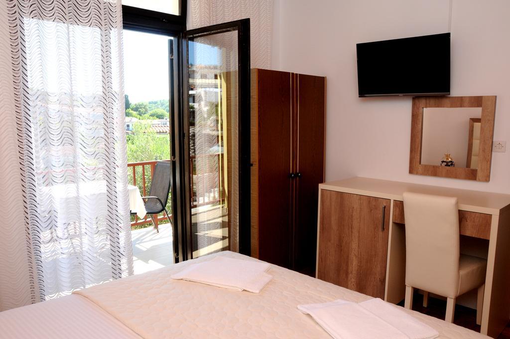 Guest House Smajlaga Улцин Екстериор снимка