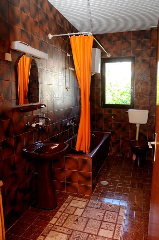 Guest House Smajlaga Улцин Екстериор снимка