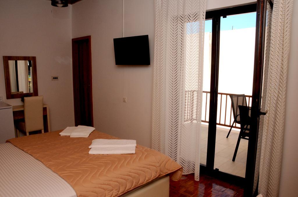 Guest House Smajlaga Улцин Екстериор снимка