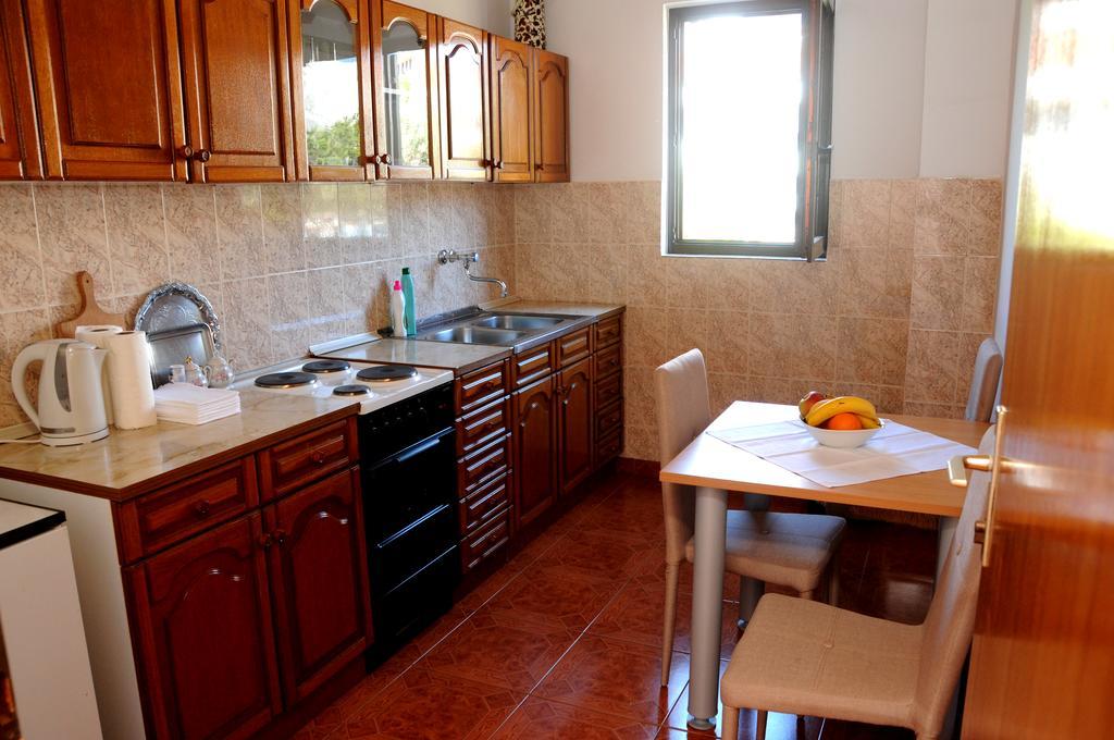 Guest House Smajlaga Улцин Екстериор снимка