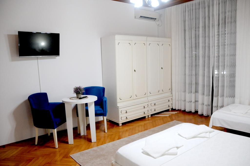 Guest House Smajlaga Улцин Екстериор снимка